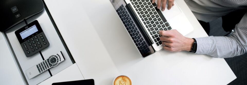 Churn Rate 101: Hva er det, Hvordan beregnes det, og Hvordan reduseres det