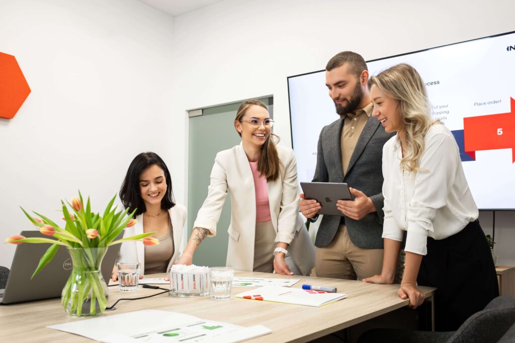 INNPROs kundeserviceteam på møte